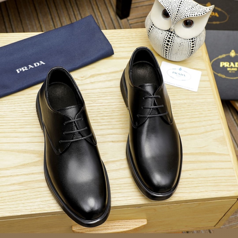 Pra*a leather shoes